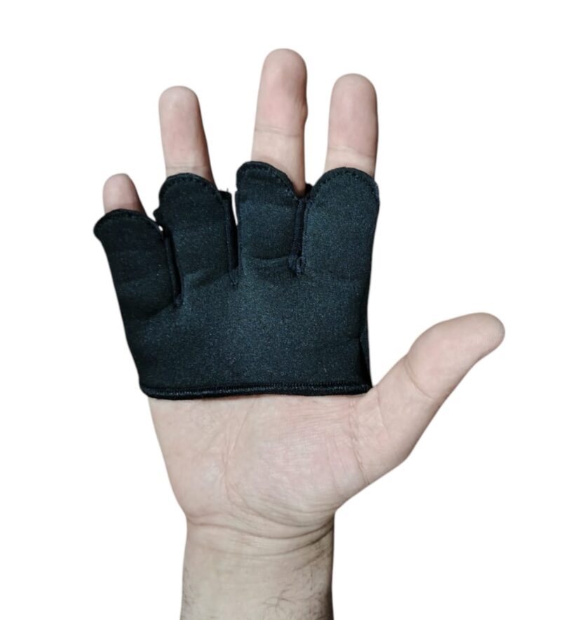 Fast Sports Gripper Gloves - Image 3